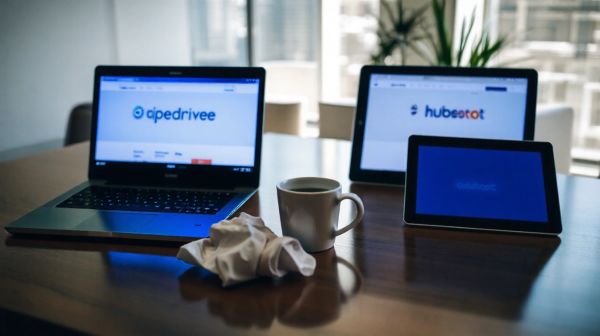 Top 5 critères pour choisir entre Pipedrive et HubSpot pour le CRM